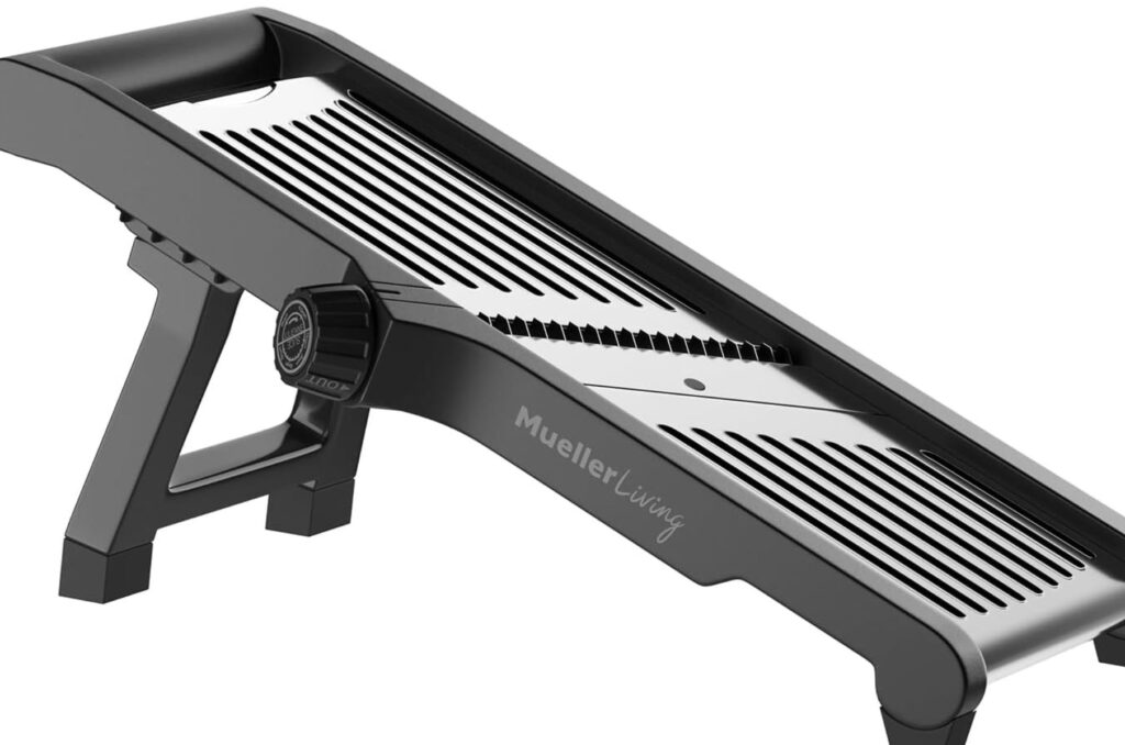 black and stainless steal slicing machine